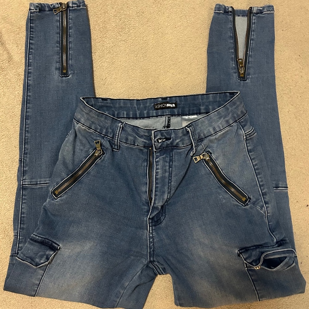 Fashion Nova Blue Cargo Jeans with Zipper Pockets 🔥👖